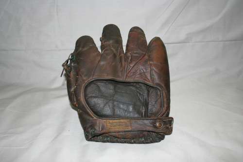 Andrus and Nadele Back